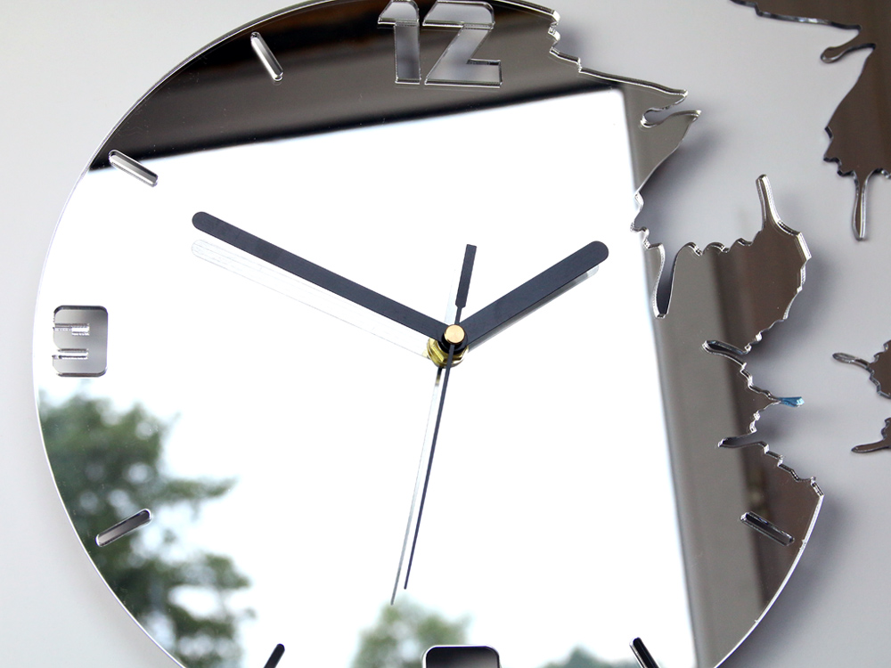 Spiegel Schmetterling Wanduhr main detail 1 Spiegel Schmetterling Wanduhr main detail 1